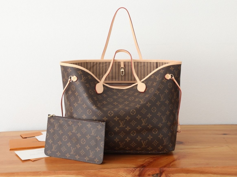 LV Shopping Bags